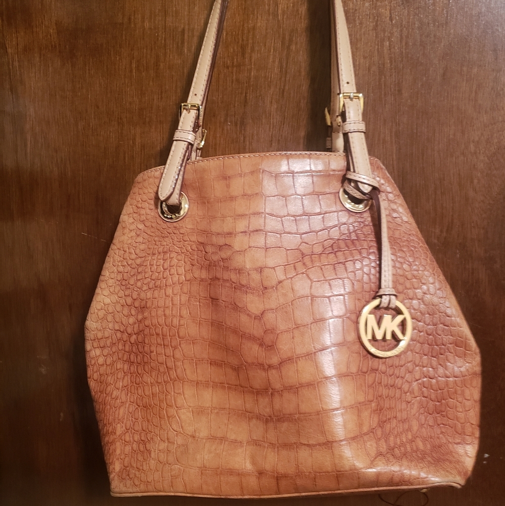 Michael kors purse